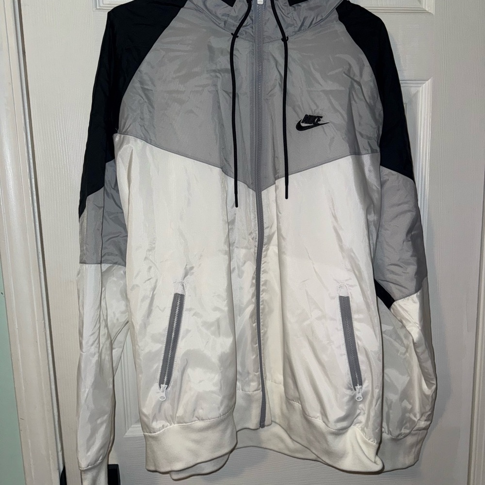 Nike Men's Tri-Tone Windbreaker Jacket